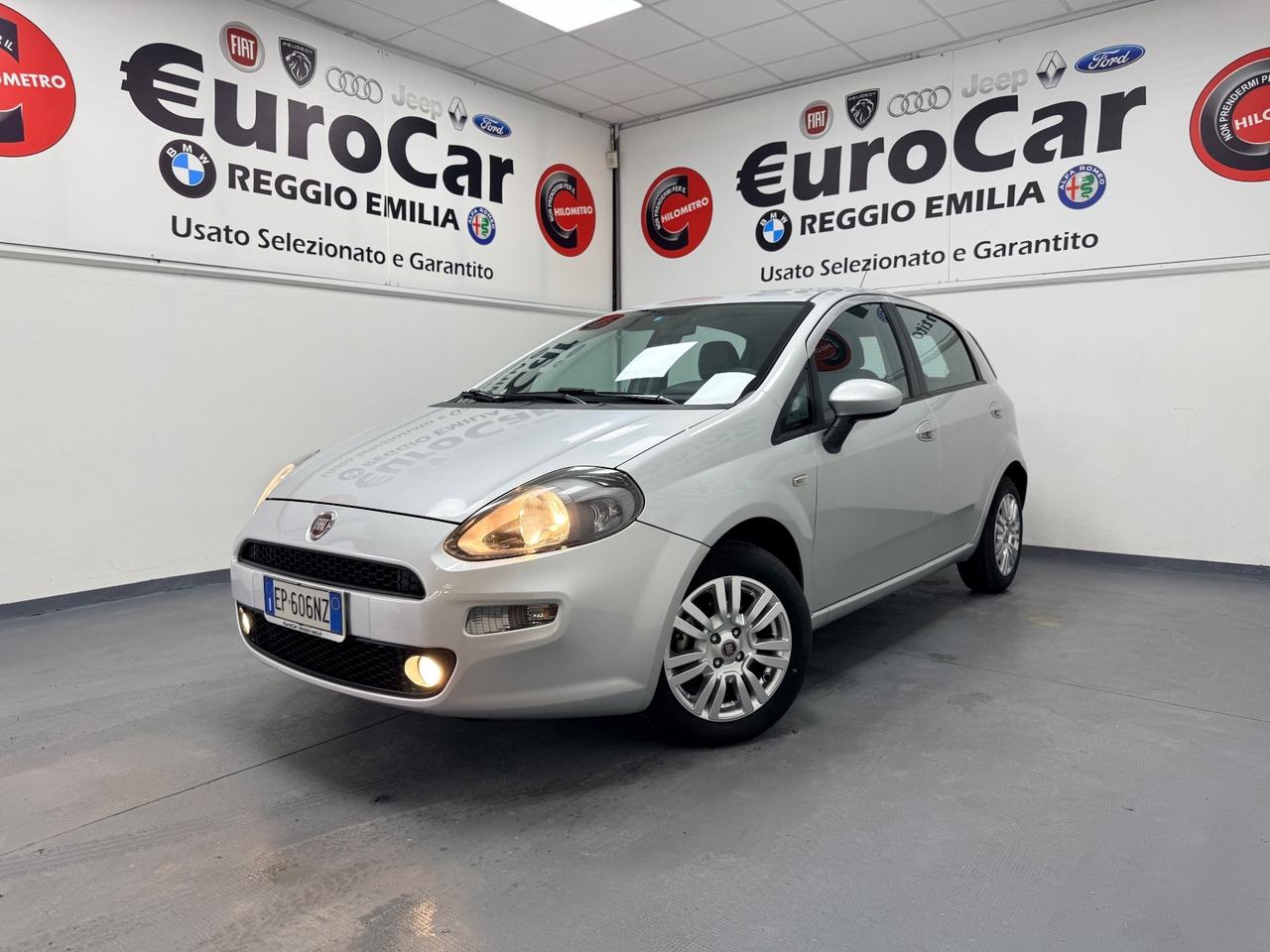 Fiat Punto 1.4 8V 5P GPL Lounge 01/2013 Neopatentati