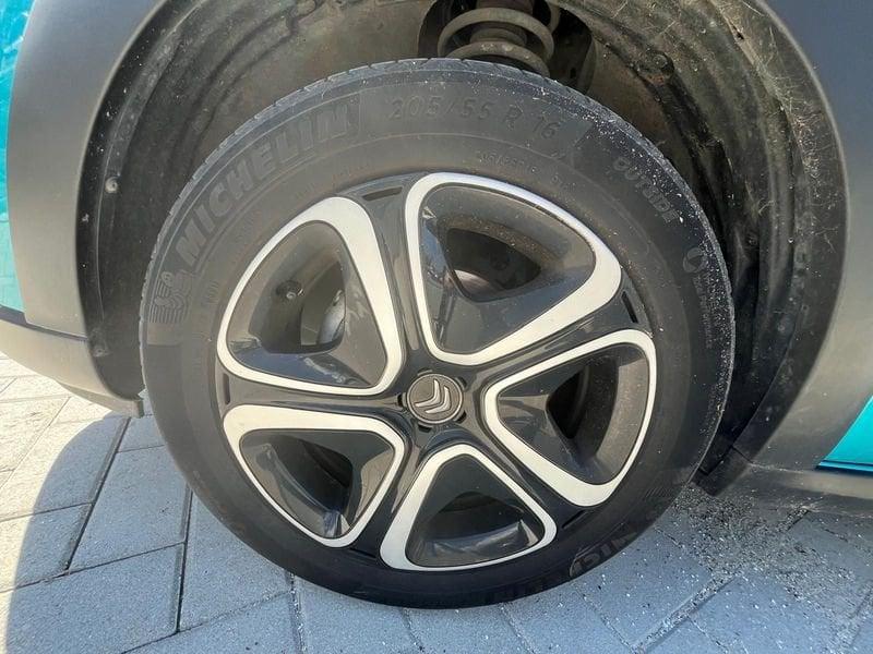 Citroën C3 83 S&S Shine Neo Patentati