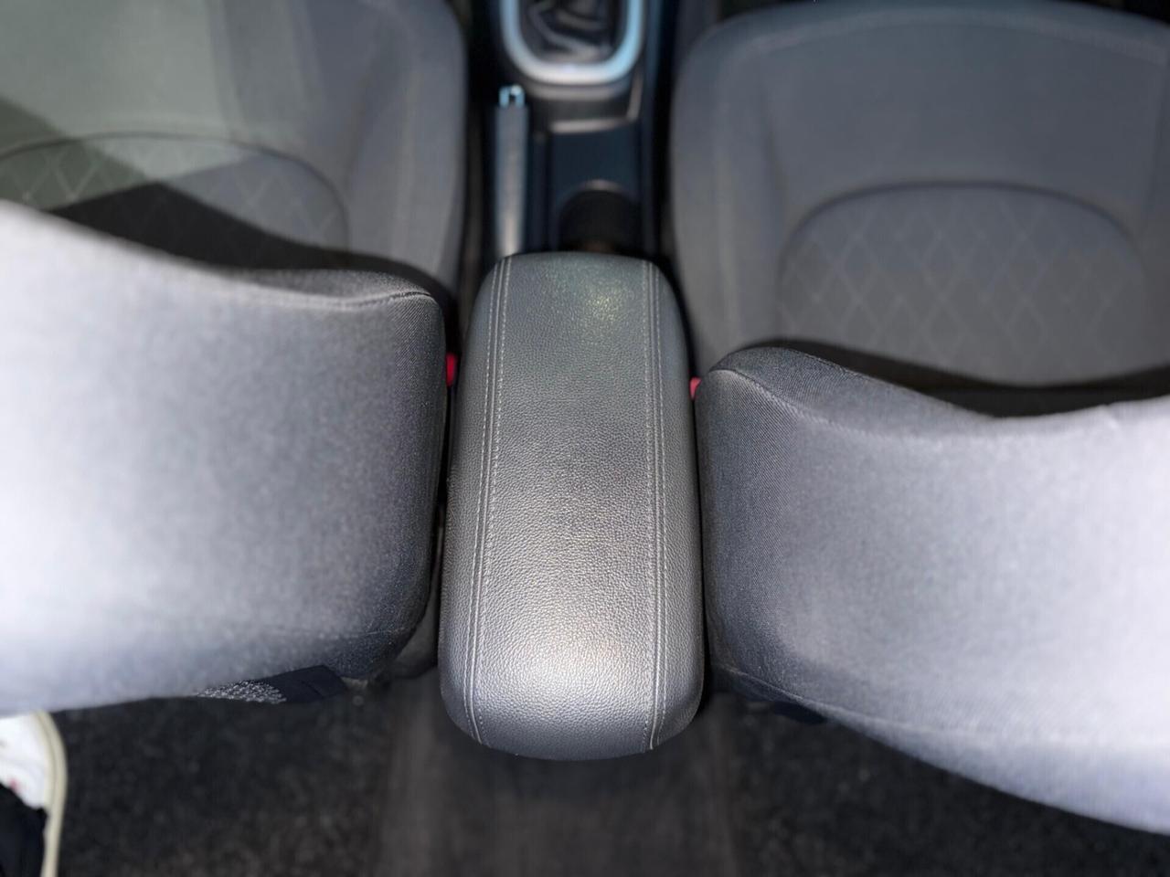 Kia Rio 1.1 CRDi 75 CV S&S High Tech