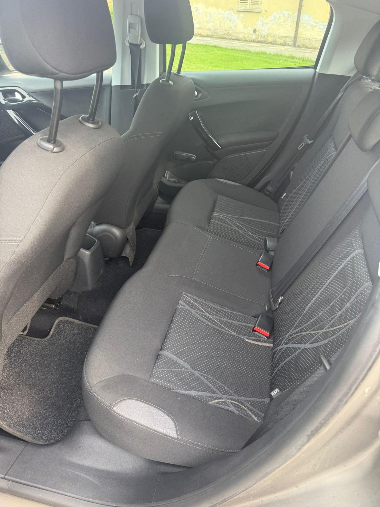 PEUGEOT 208 1.4 DIESEL EURO 5B NEOPATENTATI