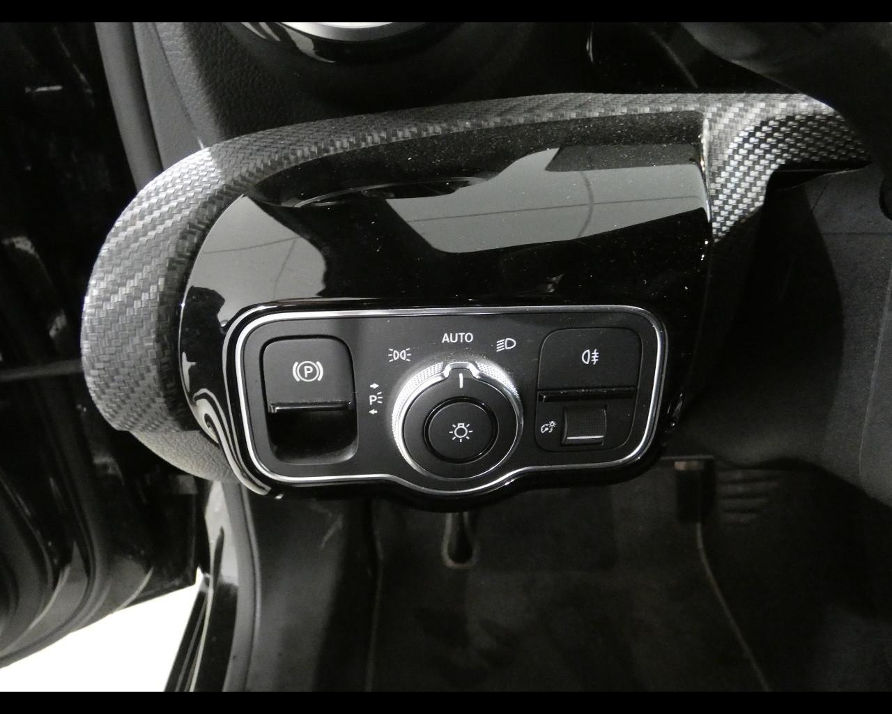 Mercedes-Benz Classe A (W177) - A 180 d Automatic Sport