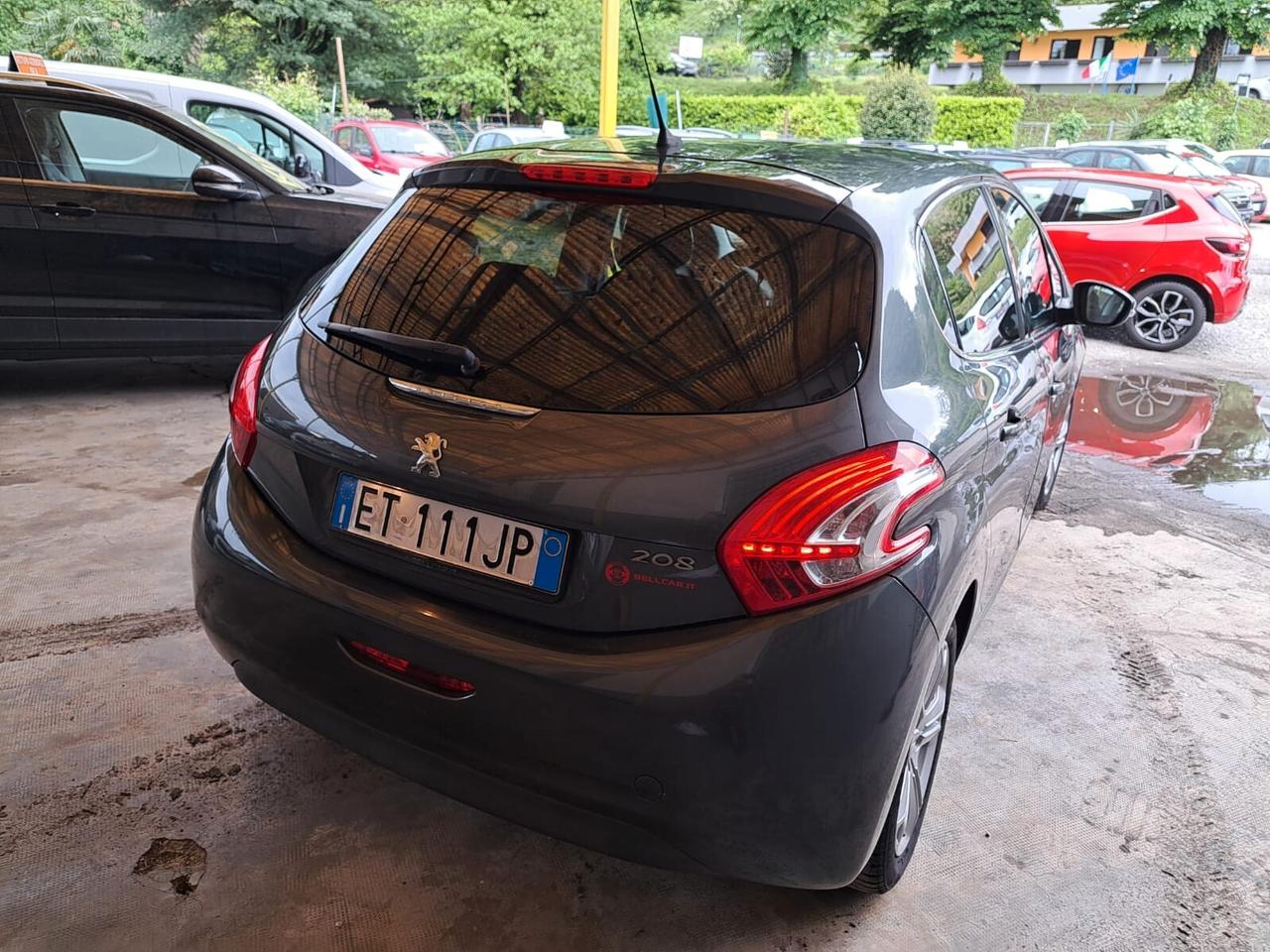 Peugeot 208 1.4 HDi 68 CV 5 porte Allure