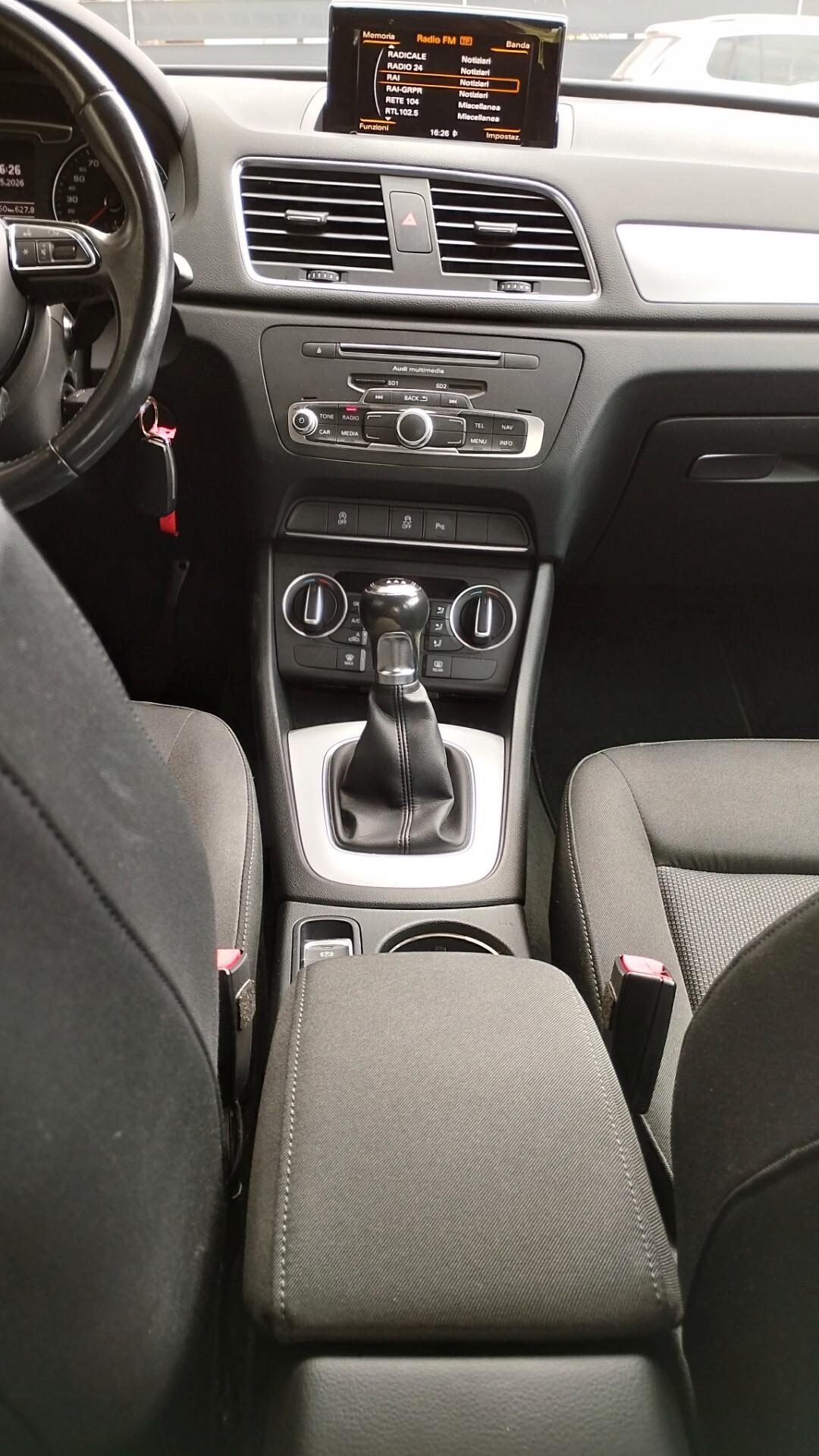Audi Q3 2.0 TDI 120 CV Design