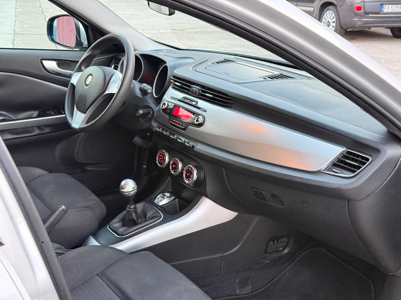Alfa Romeo Giulietta 1.6 JTDm-2 105 CV Exclusive