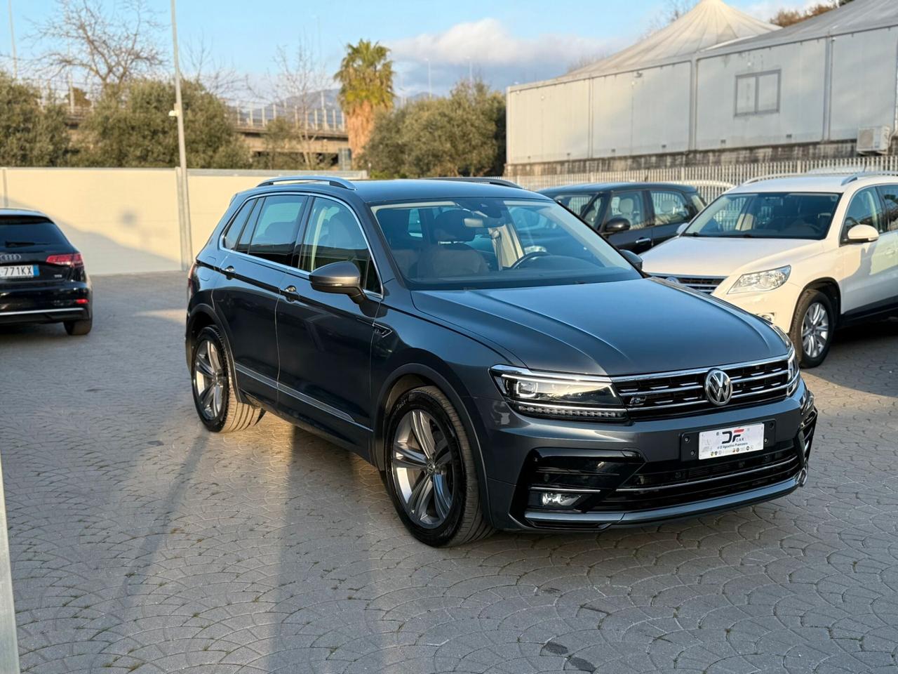 Volkswagen Tiguan 2.0 TDI SCR DSG R-LINE VIRTUAL