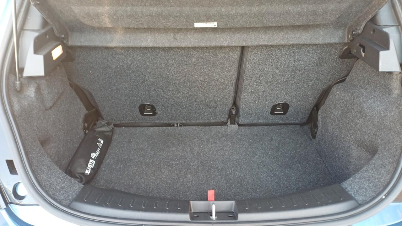 Lancia Ypsilon 1.0 FireFly 5 porte S&S Hybrid Gold