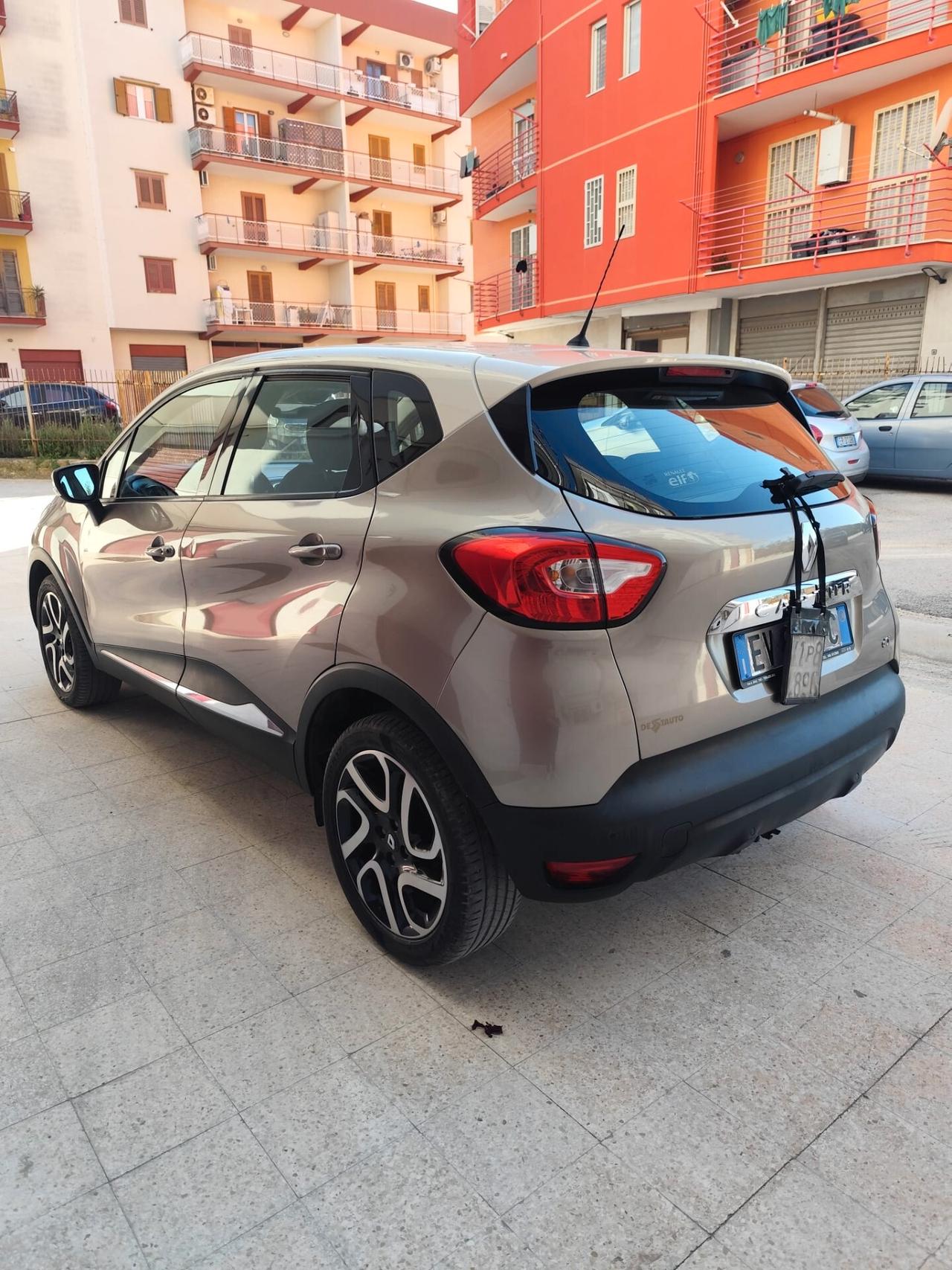 Renault Captur 1.5 dCi 8V 90 CV *GANCIO DI TRAINO*