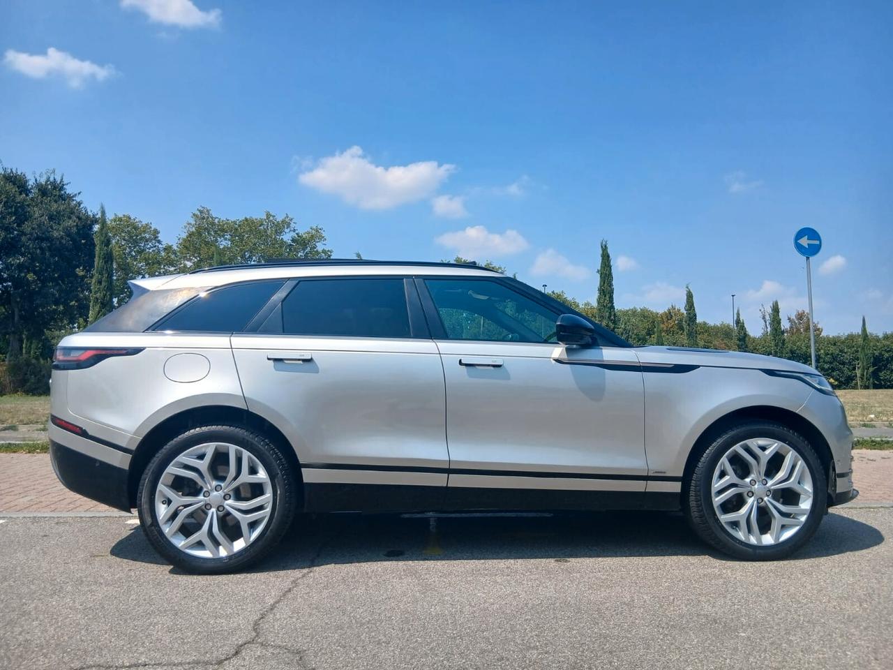 Land Rover Range Velar 2.0 TD4 180 CV R-Dynamic HSE