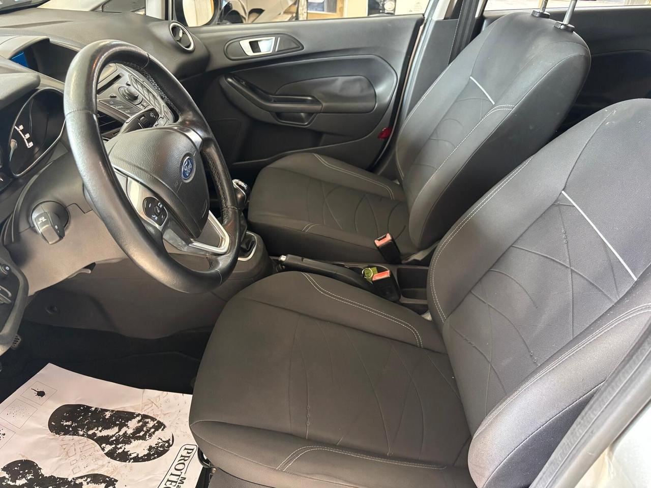 FORD FIESTA ANNO 2014 DS 1.5 ADATTA NEOPATENTATI KM 132 MILA