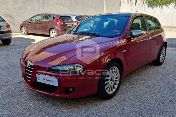 ALFA ROMEO 147 1.6 16V TS 5 porte Distinctive