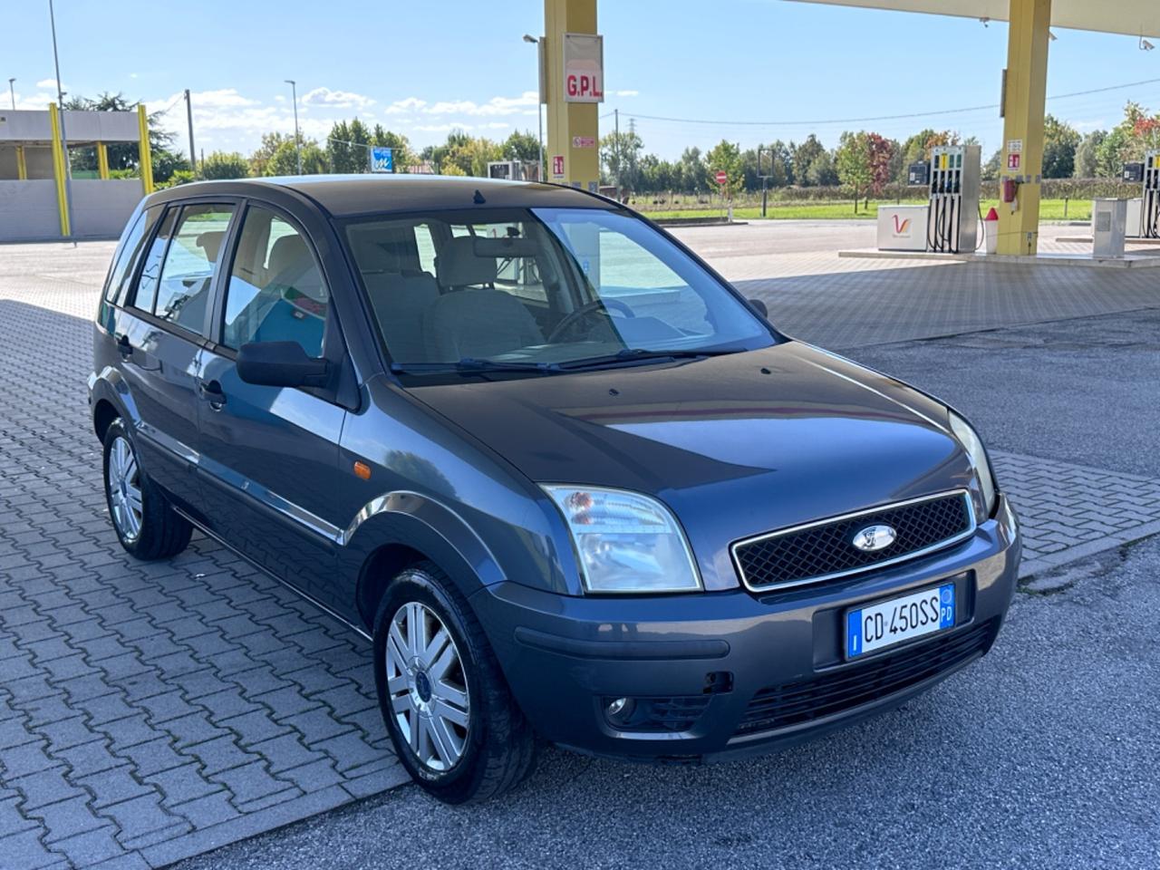 Ford Fusion 1.6 16V Benzina