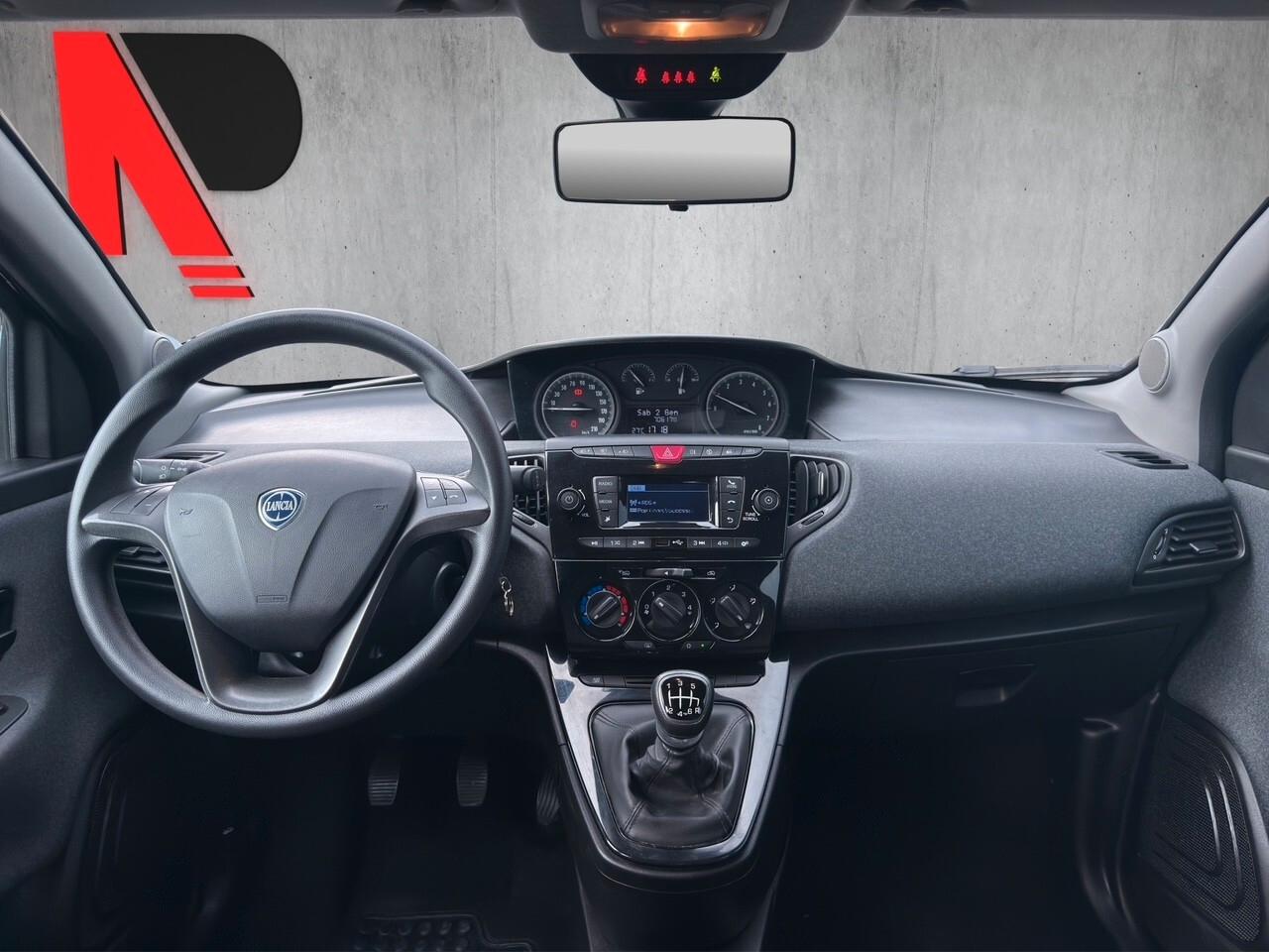 Lancia Ypsilon 1.0 FireFly 5 porte S&S Hybrid Silver Plus