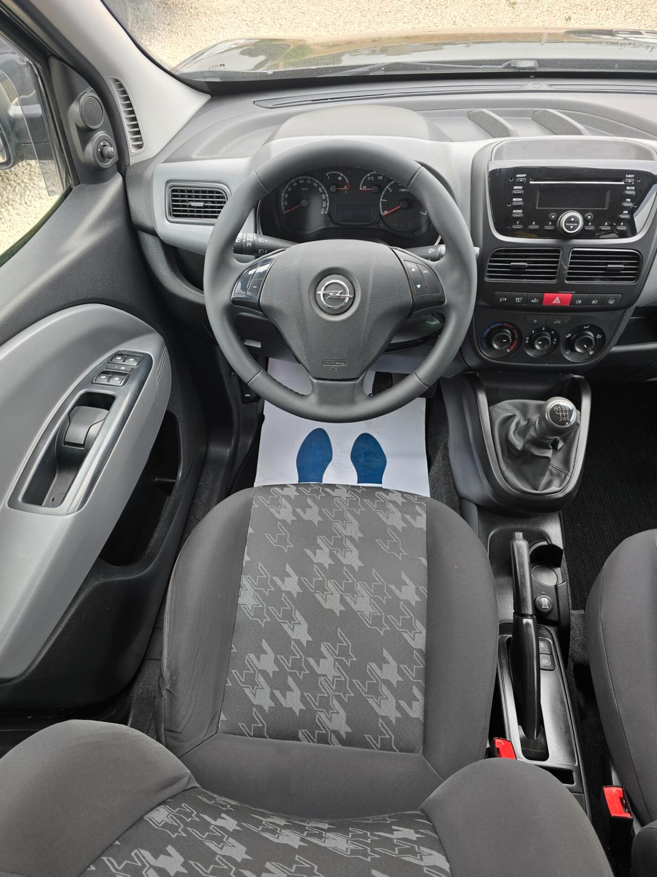Opel Combo 5 posti fiat Doblò