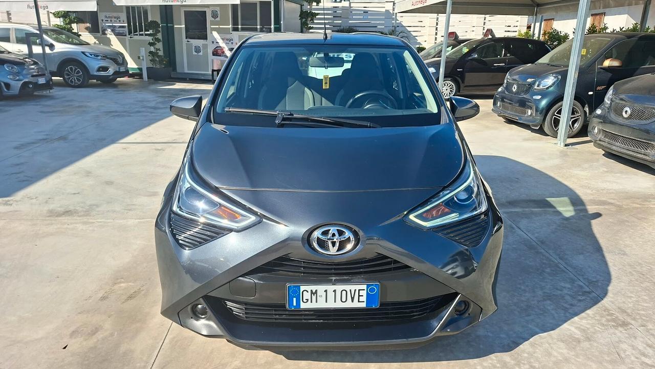 Toyota Aygo Connect 1.0 VVT-i 72 CV 5 porte 2021