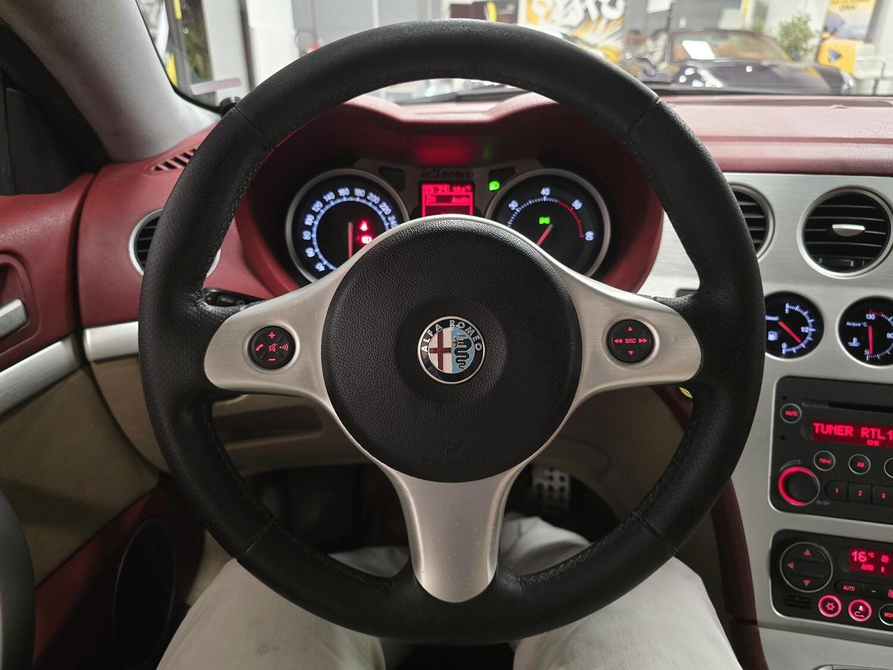 Alfa Romeo Brera 2.4 jtdm Sky Window 200cv_DISTRIBUZIONE+VOLANO+FRIZIONE_FATTURE_GARANZIA 12 MESI_ALCANTARA_SKY VIEW