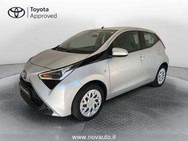Toyota Aygo Aygo Connect 1.0 VVT-i 72 CV 5 porte x-play