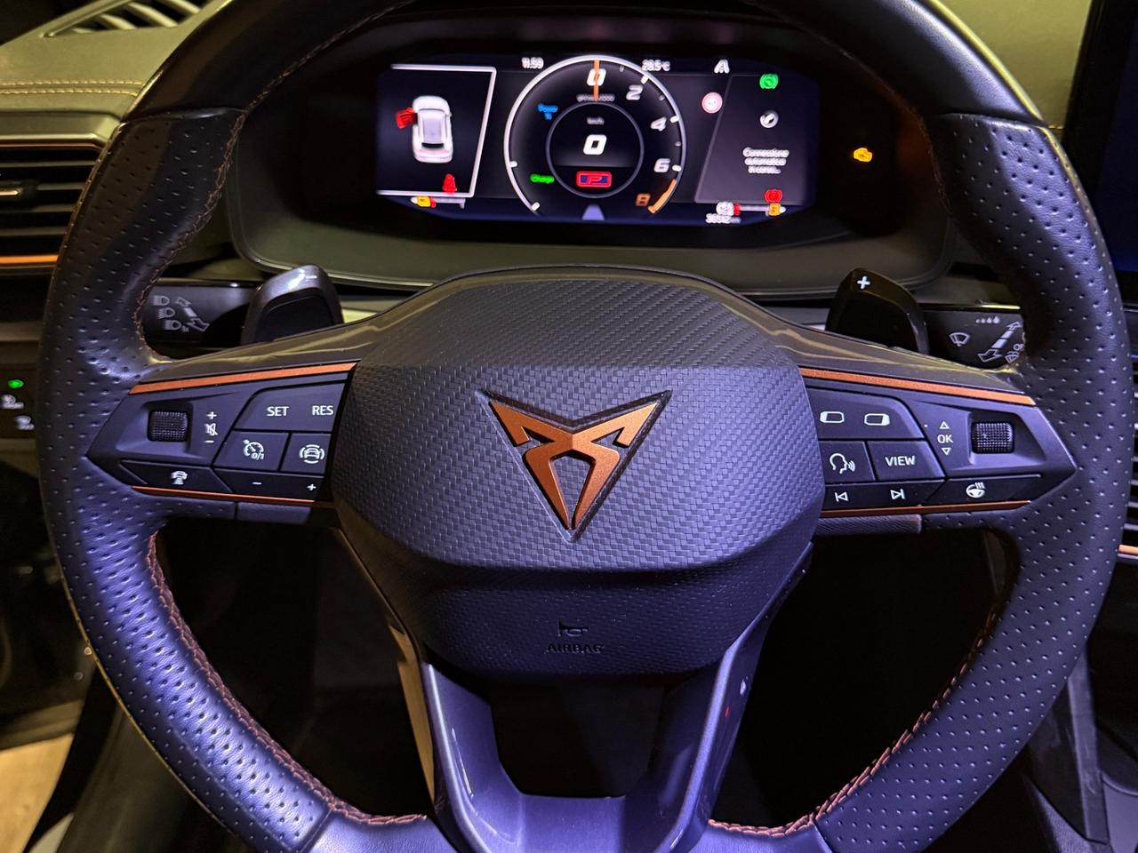 MAGNIFICA CUPRA FORMENTOR HYBRID PLUG-IN CON SOLI 36.512 KM