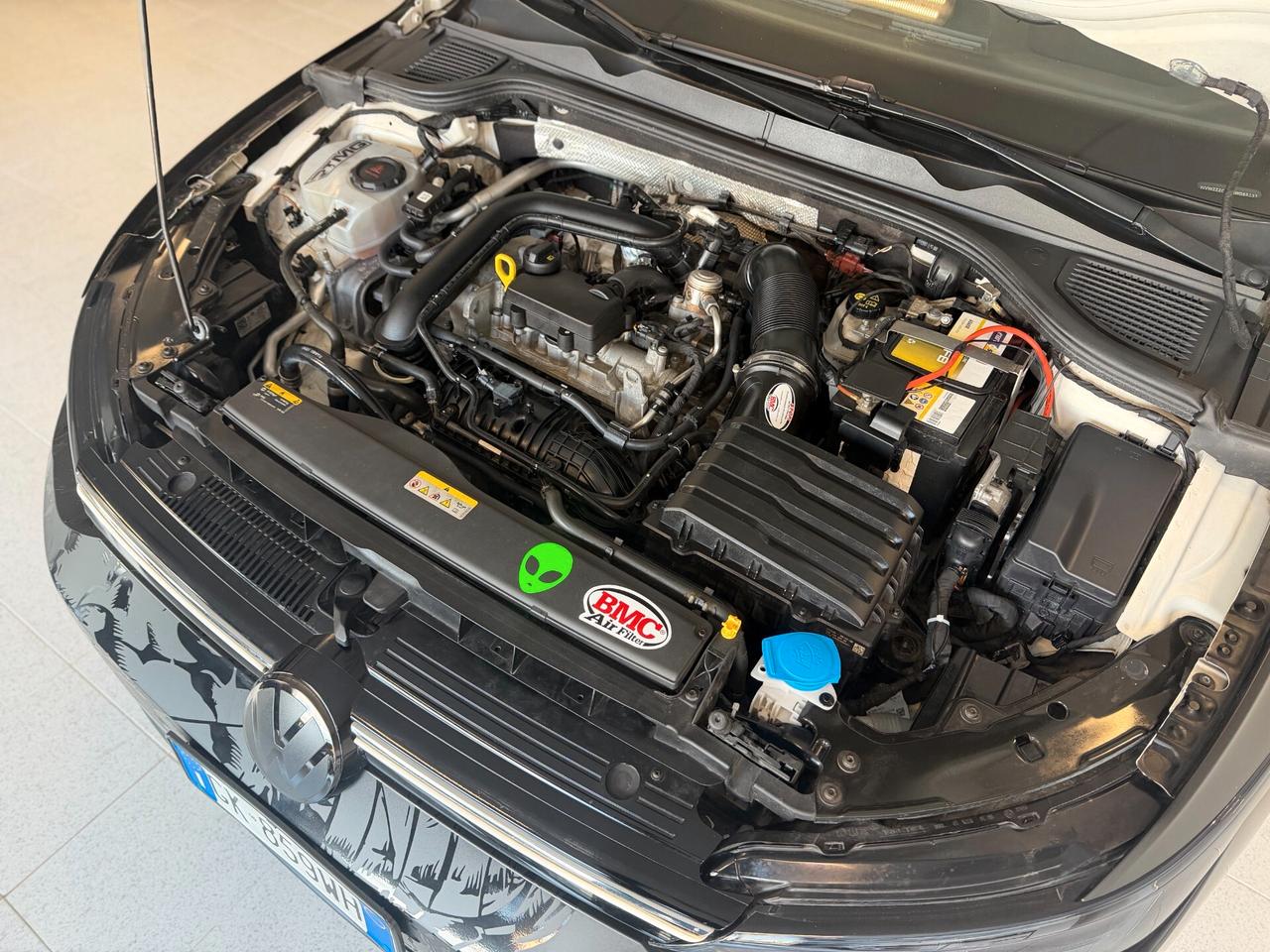 Volkswagen Golf 8 1.0 TSI 110CV ''VENOM WRAP'' ALLESTIMENTO GTI