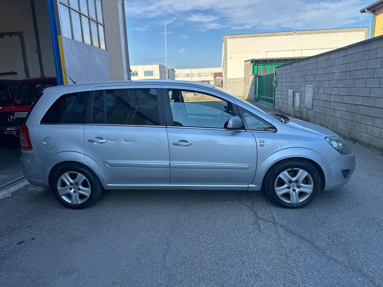 OPEL ZAFIRA BENZINA 7 POSTI
