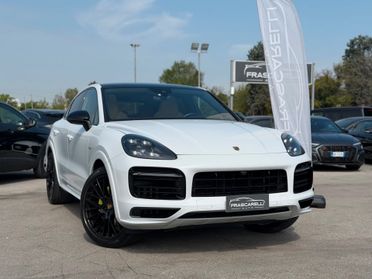 Porsche Cayenne Coupé 3.0 V6 E-Hybrid/tetto pan/scarico/pasm/bose