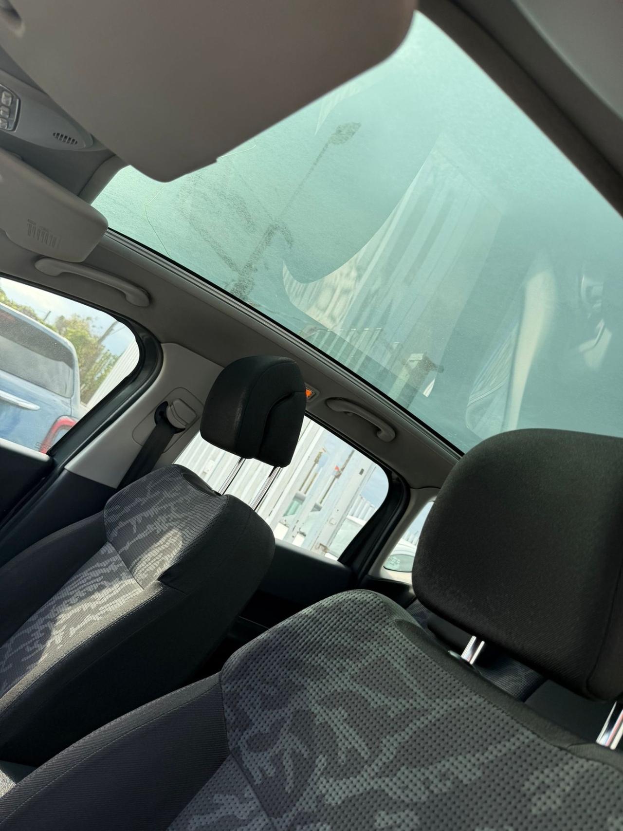 Peugeot 3008 1.6 HDi 110CV Premium