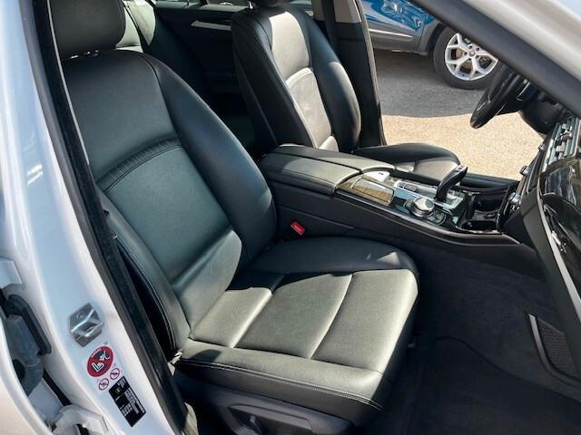 BMW 520 Touring xdrive Luxury 190cv "TAGLIANDI CERTIFICATI BMW"