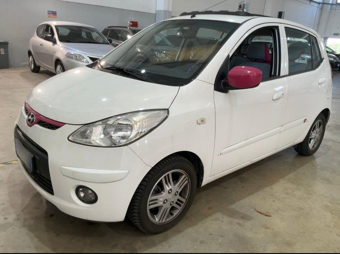 Hyundai i10 Fiorucci con tetto apribile 53.000km