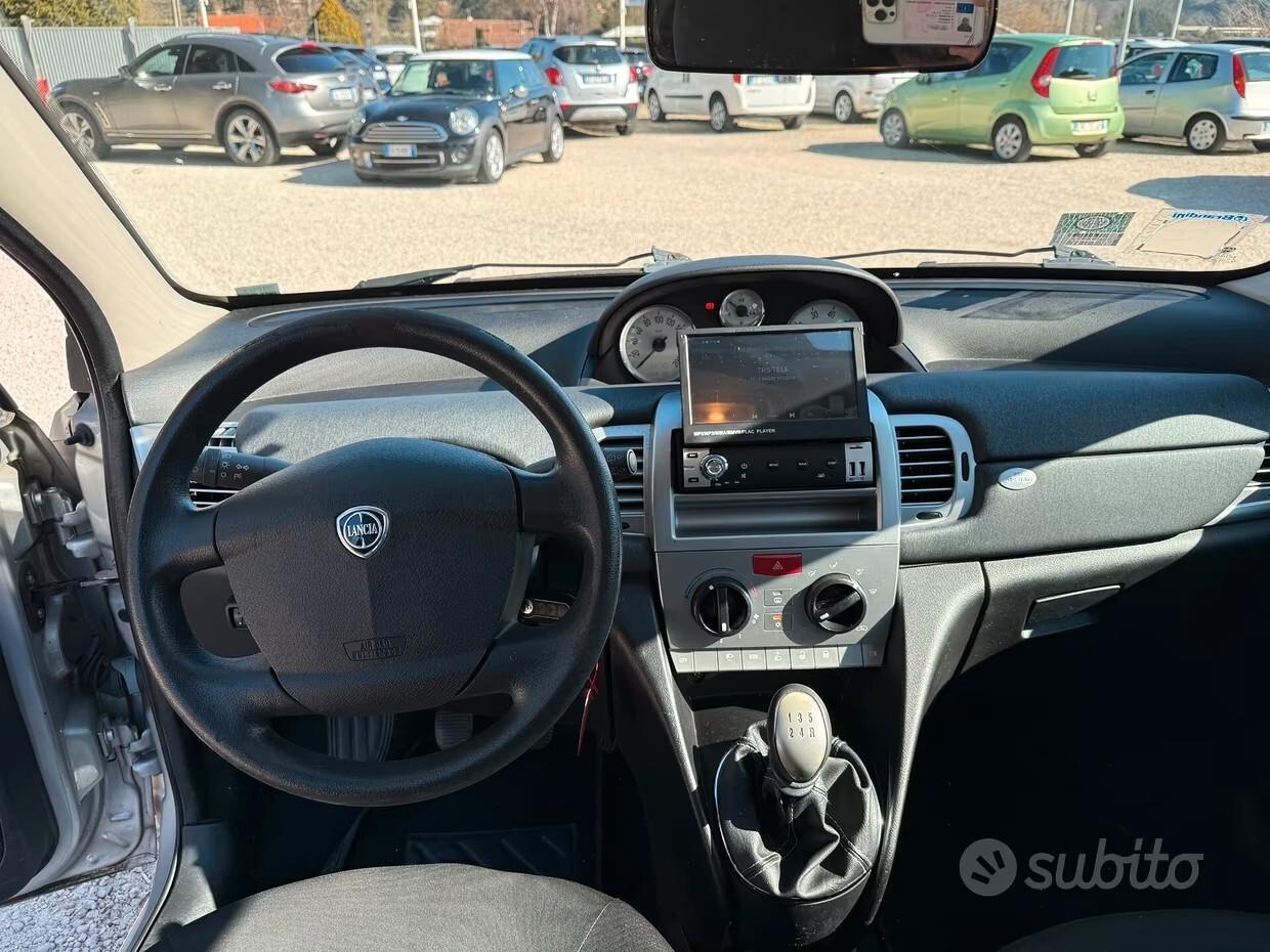 Lancia Ypsilon 1.4 Unyca Ecochic GPL 77 cv VETTURA IN ARRIVO