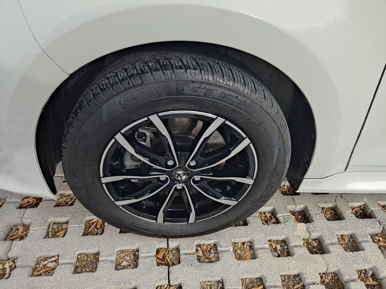 Toyota Yaris 1.5 ibrida