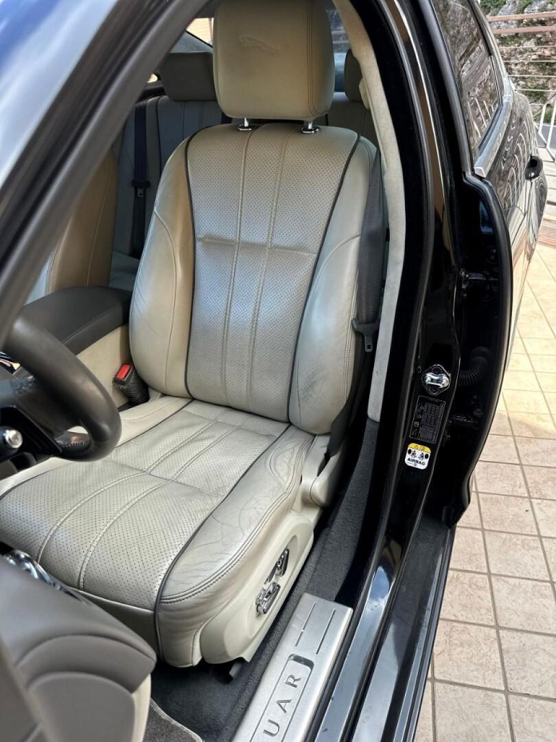 JAGUARXJ3.0DV6PremiumLuxury
