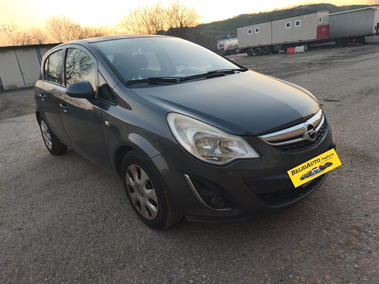 Opel Corsa 2011----1.2 Benzina Neopatentati