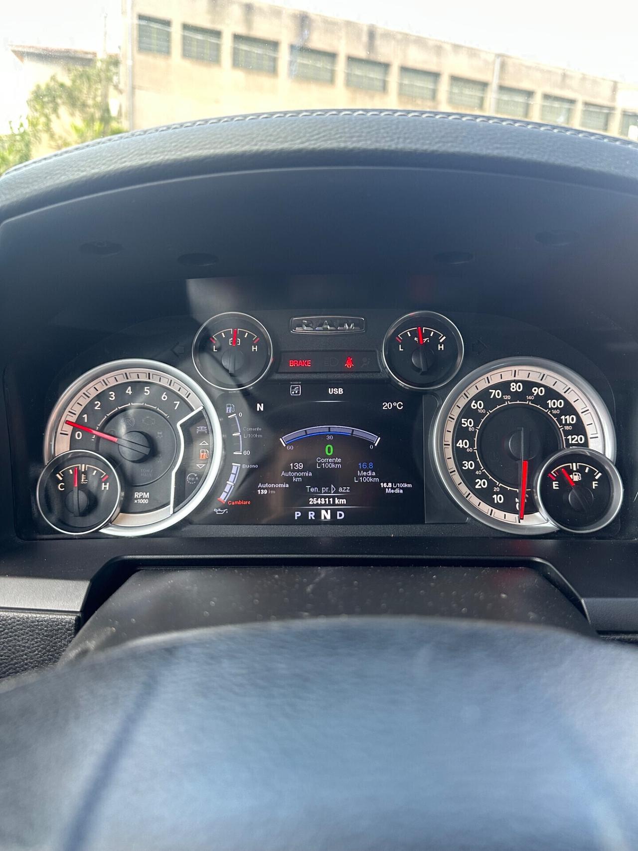 Dodge Ram 5.7 HEMI Laramie gpl n1