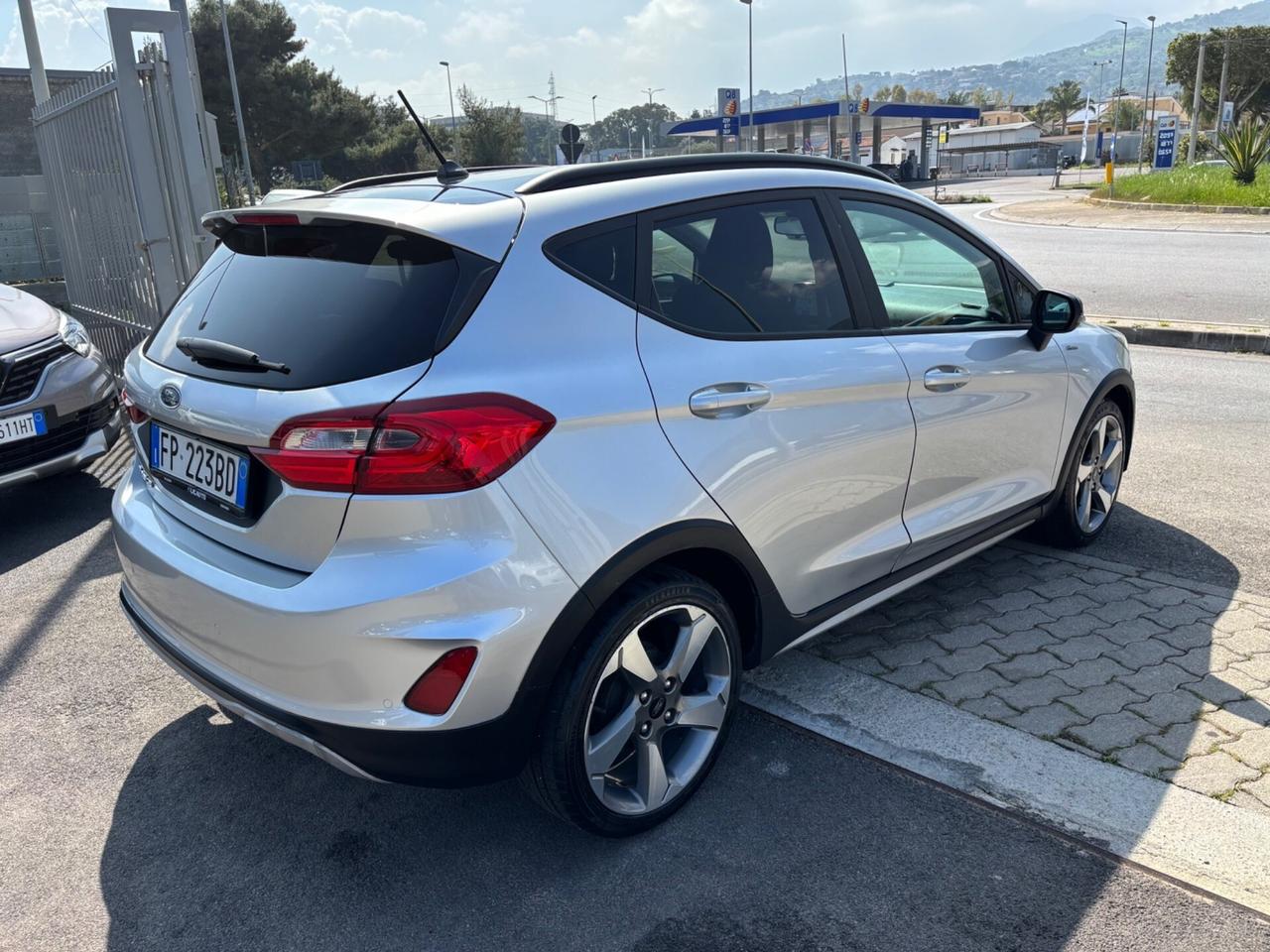 Ford Fiesta 1.5 TDCi 5 porte ST-Line
