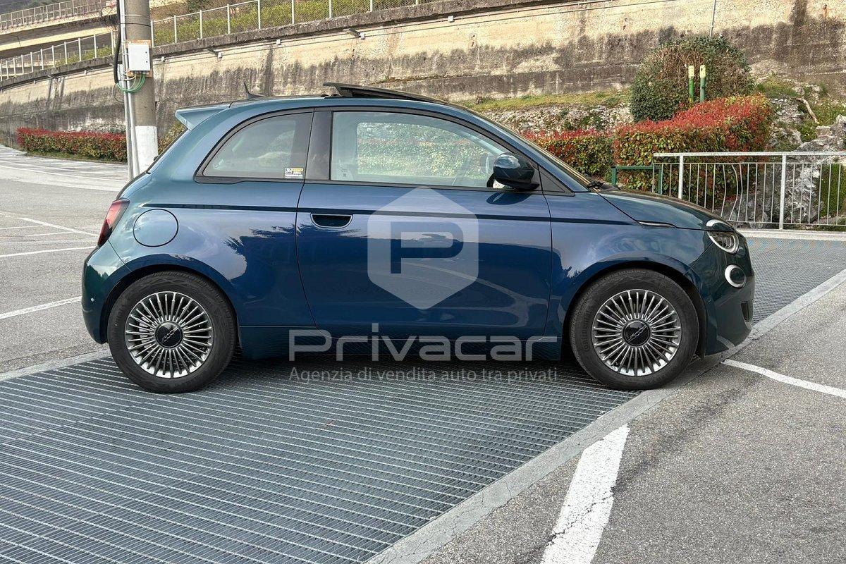 FIAT 500e Berlina 42 kWh Icon