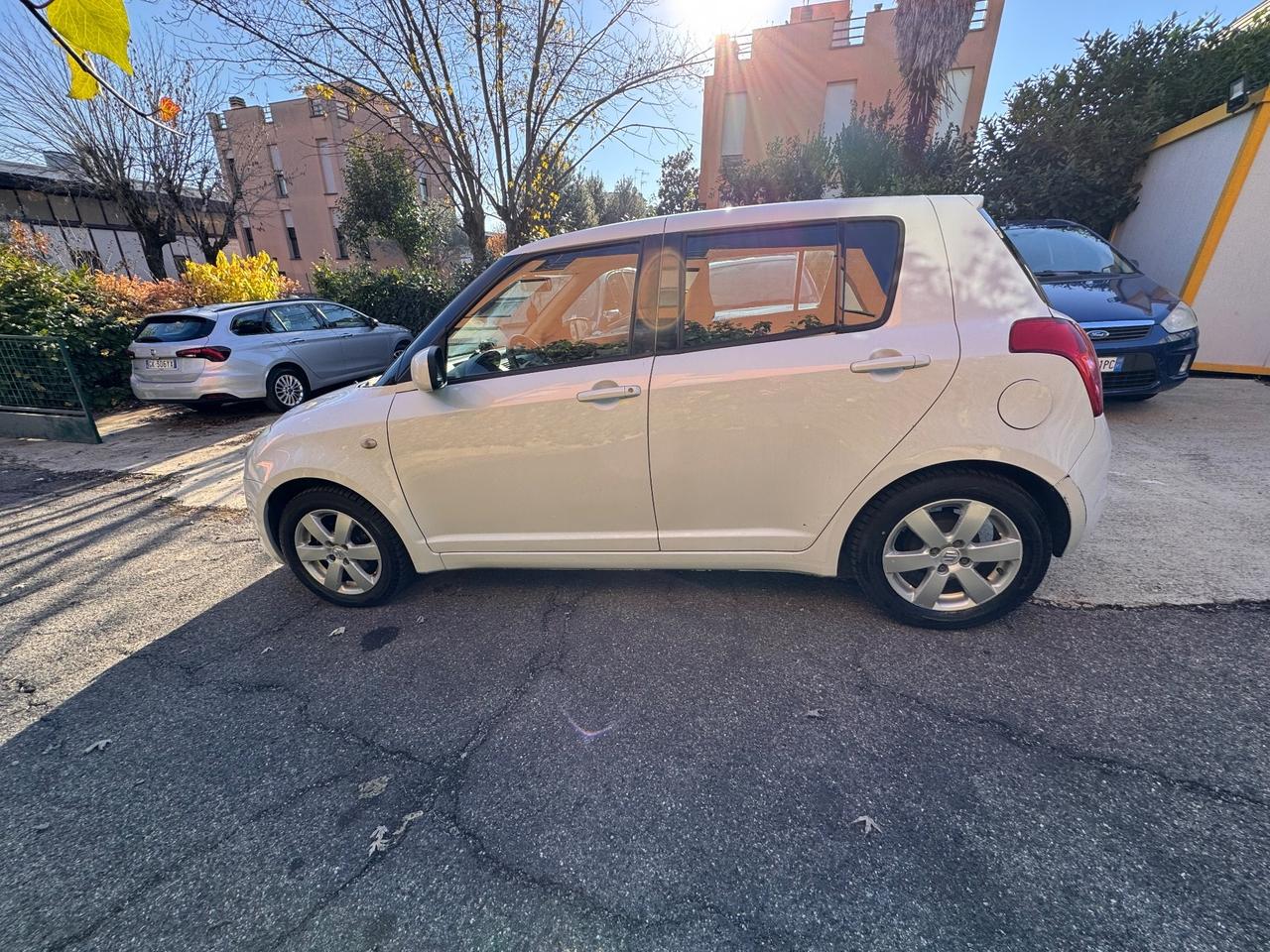 Suzuki Swift 1.3 GPL 3p. GL