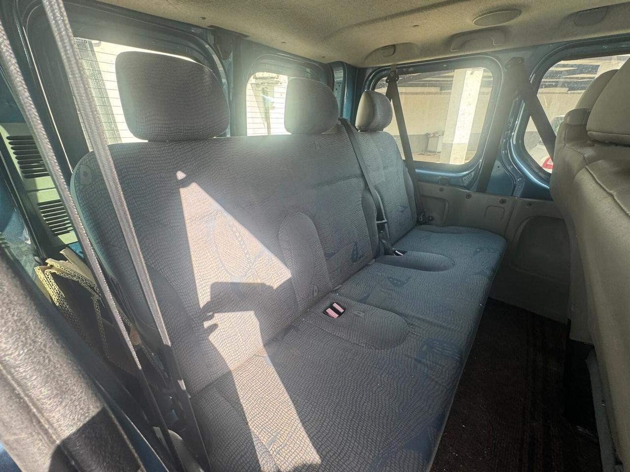 Renault Trafic 100 dCi Pack Clim 9 posti