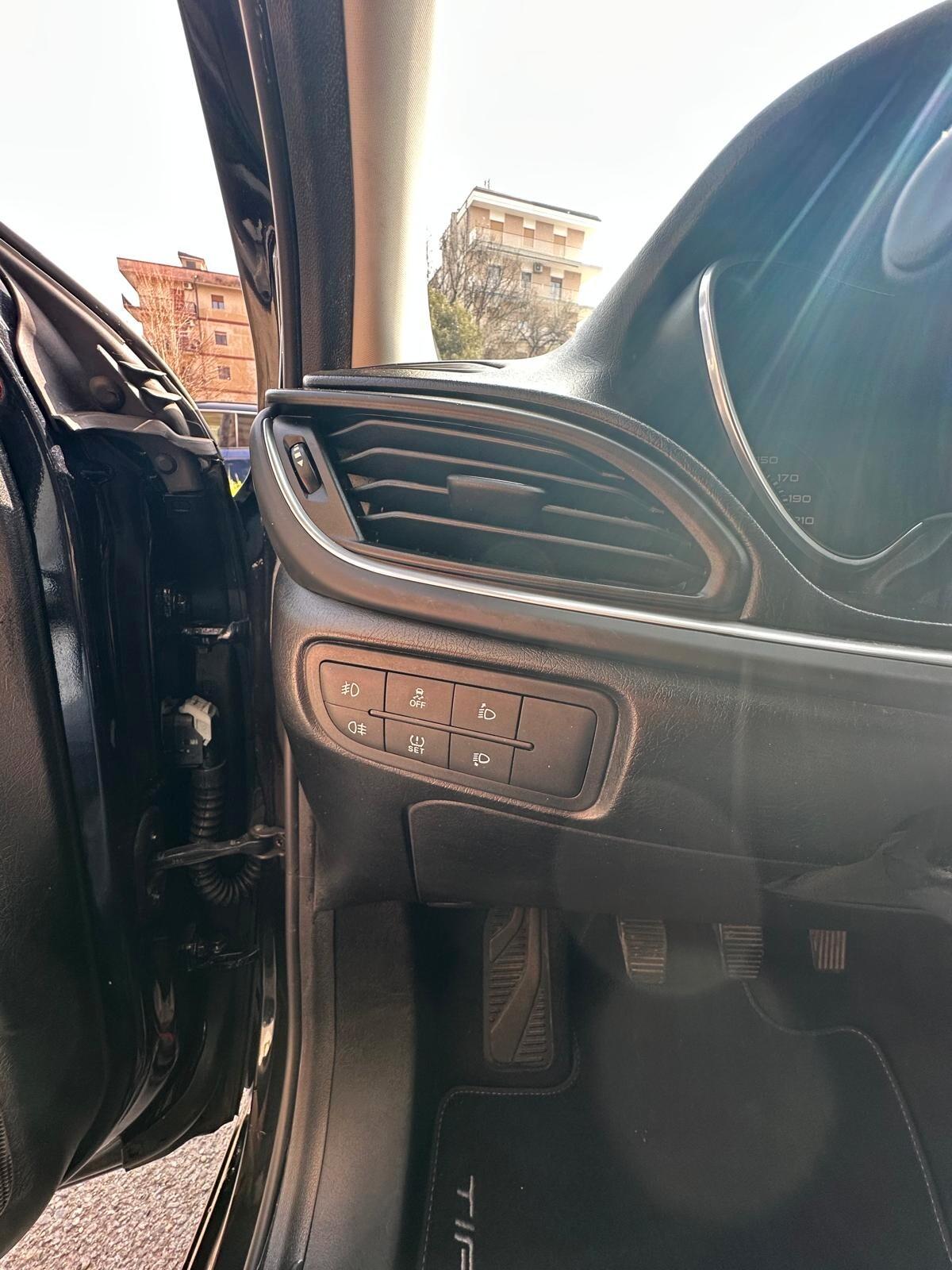 Fiat Tipo 1.3 Mjt S&S SW Lounge