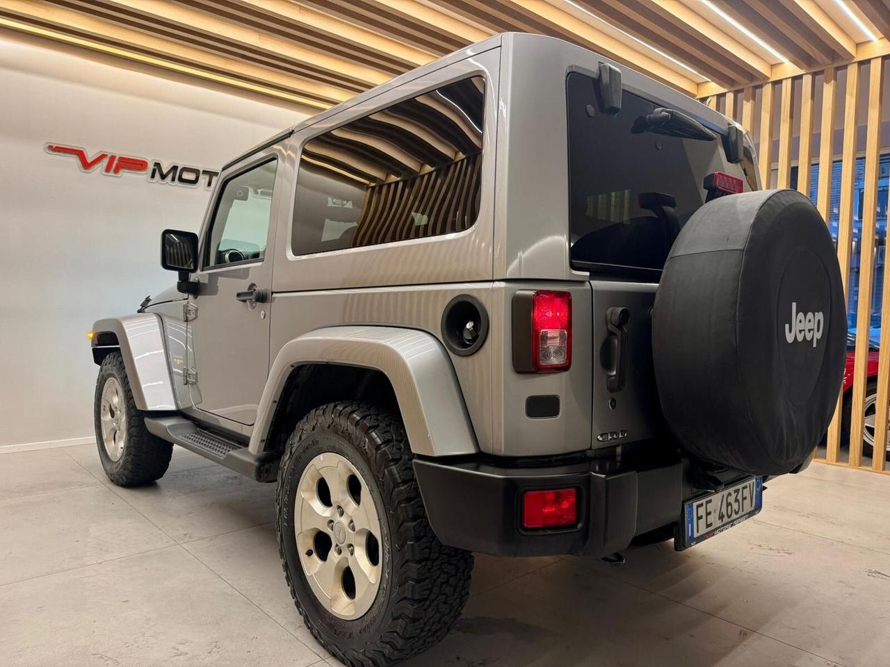 Jeep Wrangler 2.8 CRD SAHARA UNLIMITED PARI AL NUOVO restilyng