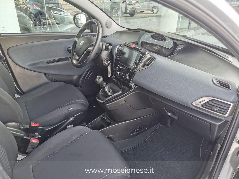 Lancia Ypsilon 1.0 FireFly 5 porte S&S Hybrid Gold