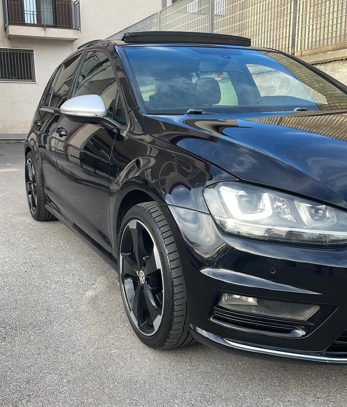 Volkswagen Golf 1.6 TDI 110 CV 5p. Sport R-Line