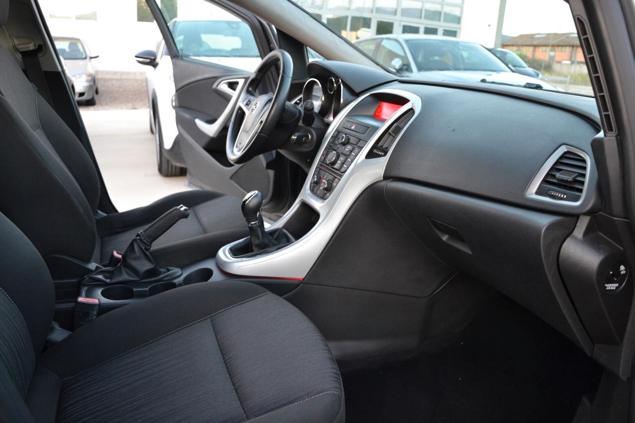 Opel Astra 1.7 CDTI 110CV Sports Tourer '12