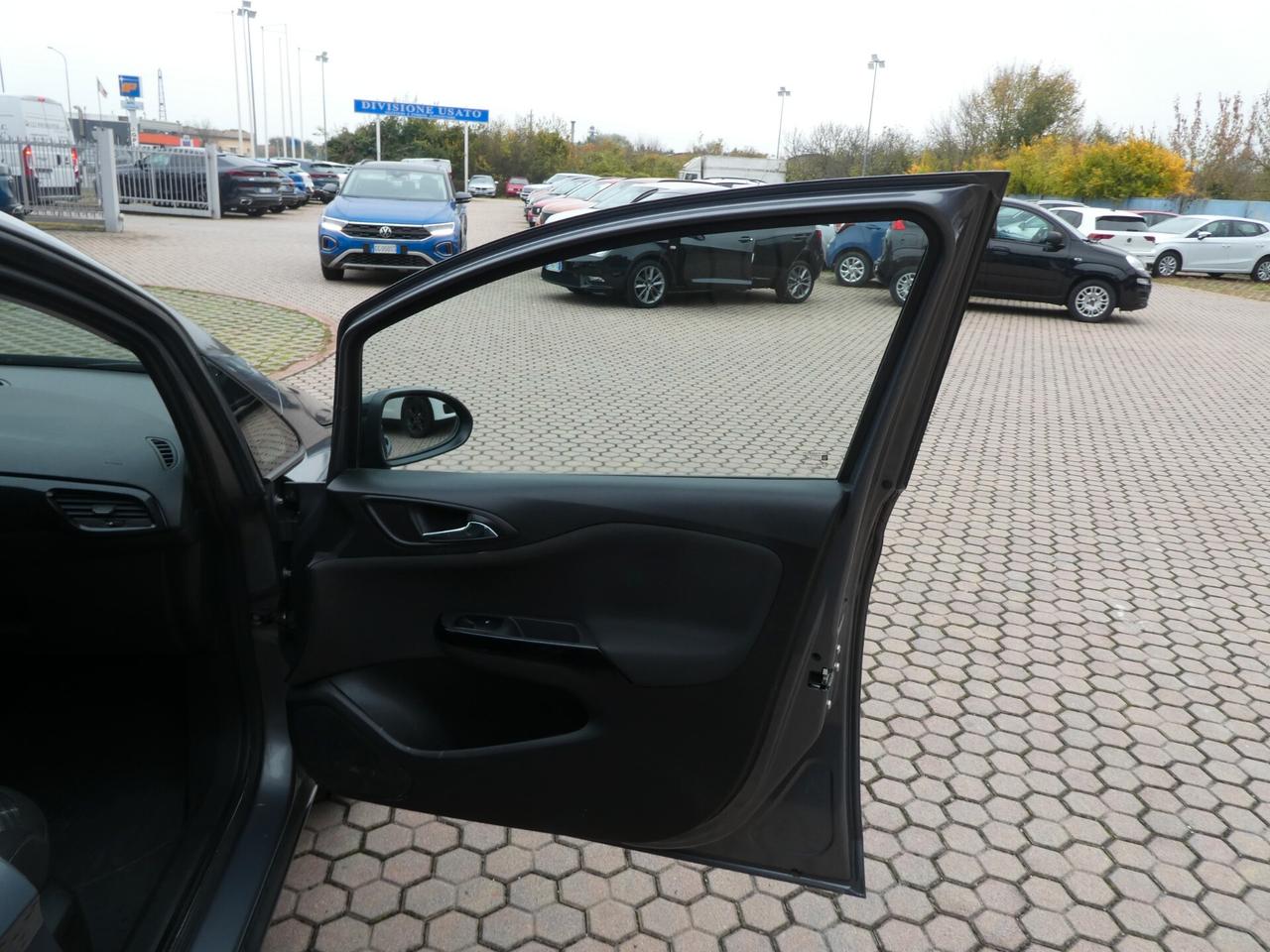 Opel Corsa 1.4 90CV GPL Tech 5 porte OK NEOPATENTATI