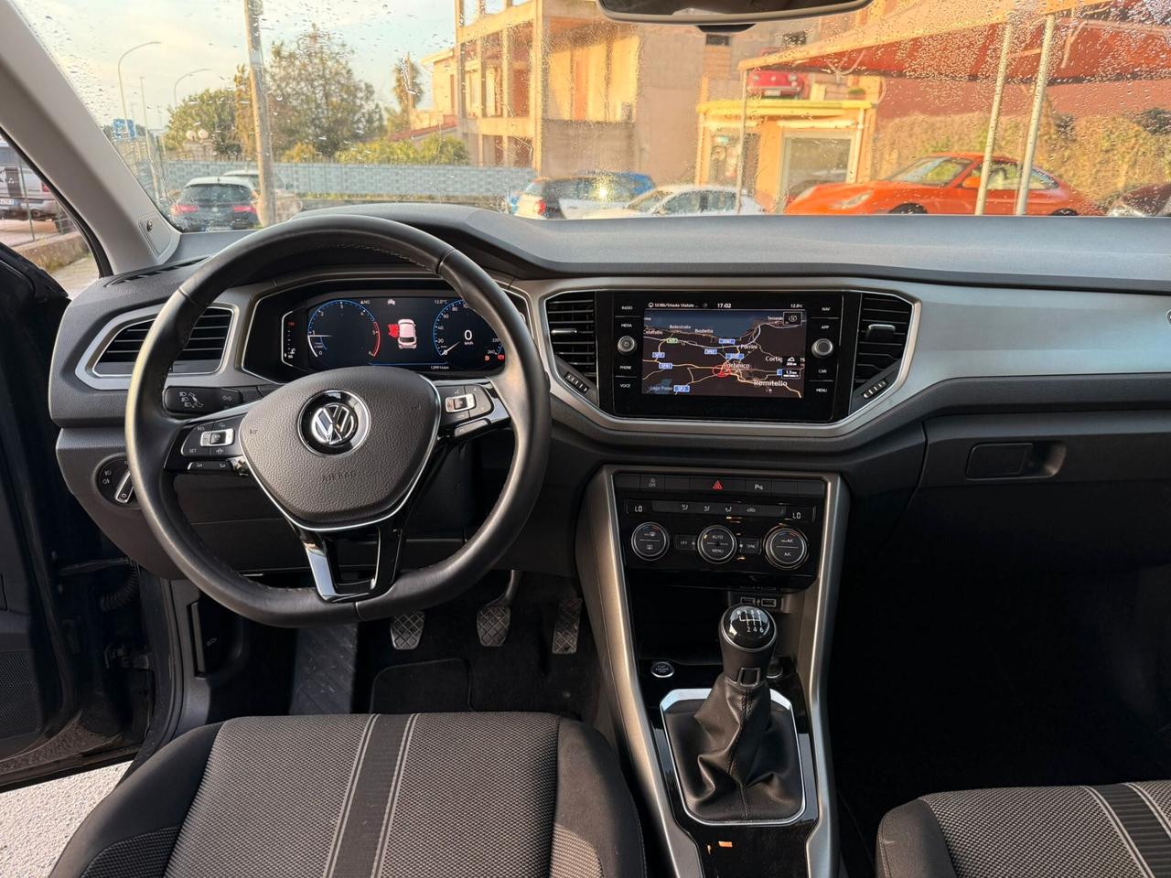 Volkswagen T-Roc 1.6 TDI SCR Business BlueMotion Technology