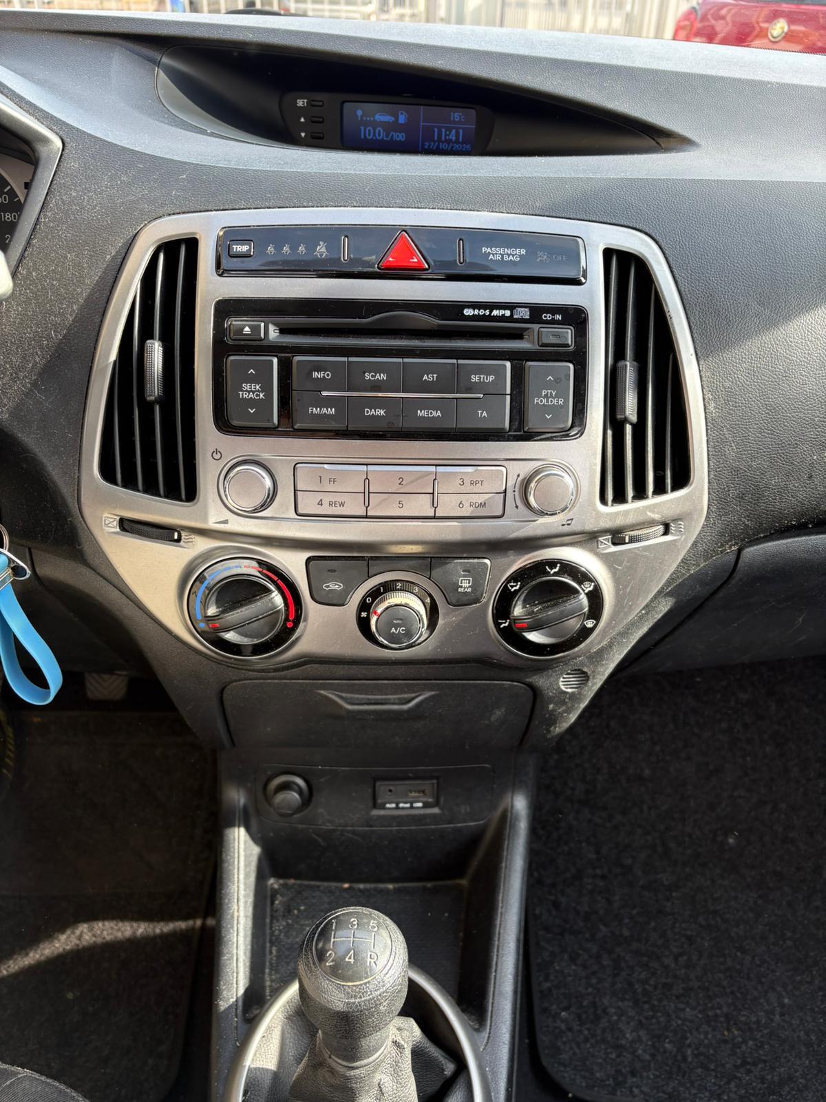 HYUNDAI i20 1.2 5p. Classic - 2014