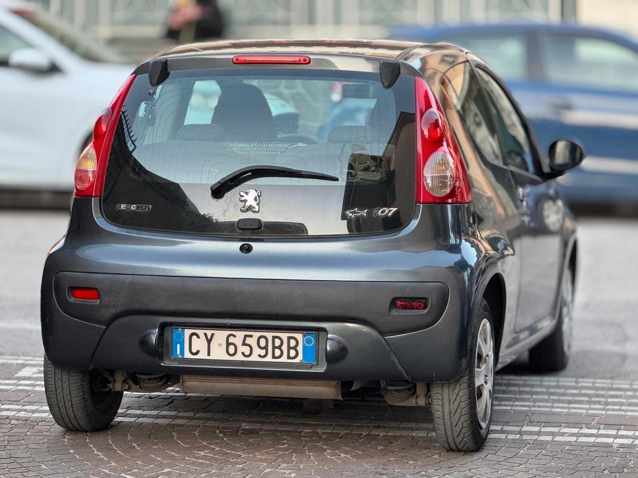 Peugeot 107 1.0 68CV 3p. Plaisir