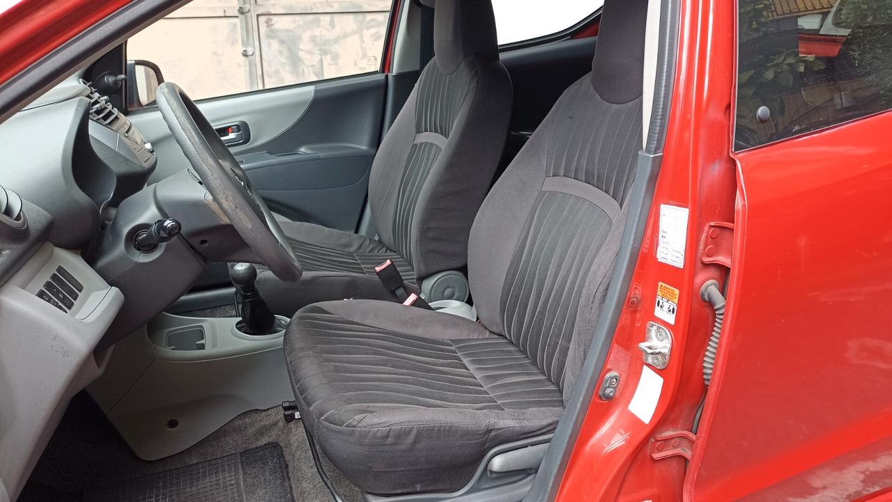 Nissan Pixo 1.0 5 porte Active alto