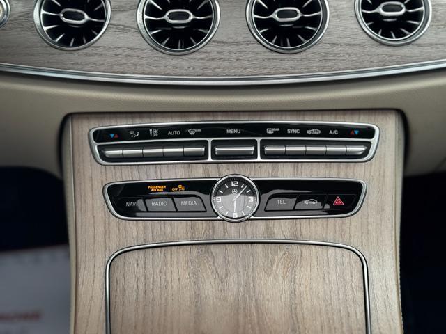 MERCEDES-BENZ E 220 d 4Matic Sport (Tetto/Navi/Retro/Pelle/Led)