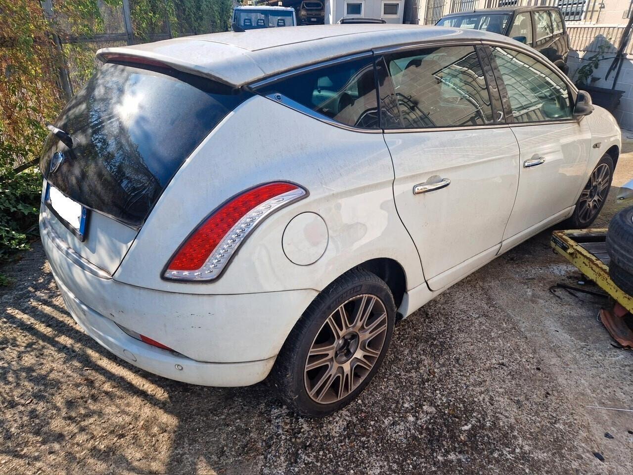 Lancia Delta 1.6 MJT DPF 105 CV Gold motore non funzionante