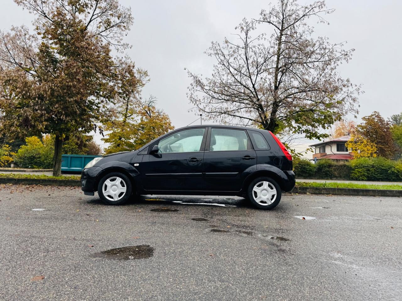 Ford Fiesta 1.4 TDCi 5p. Ghia