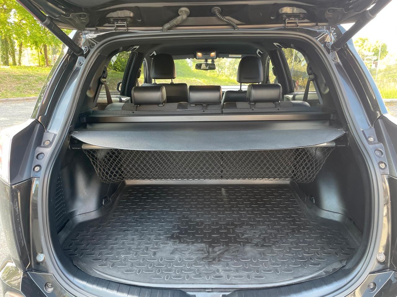 Toyota RAV 4 RAV4 2.0 D-4D 2WD Lounge